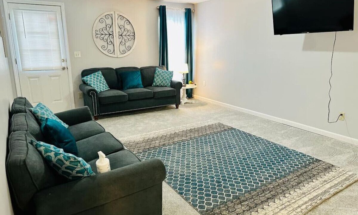 Photo of Livingroom in Monroe