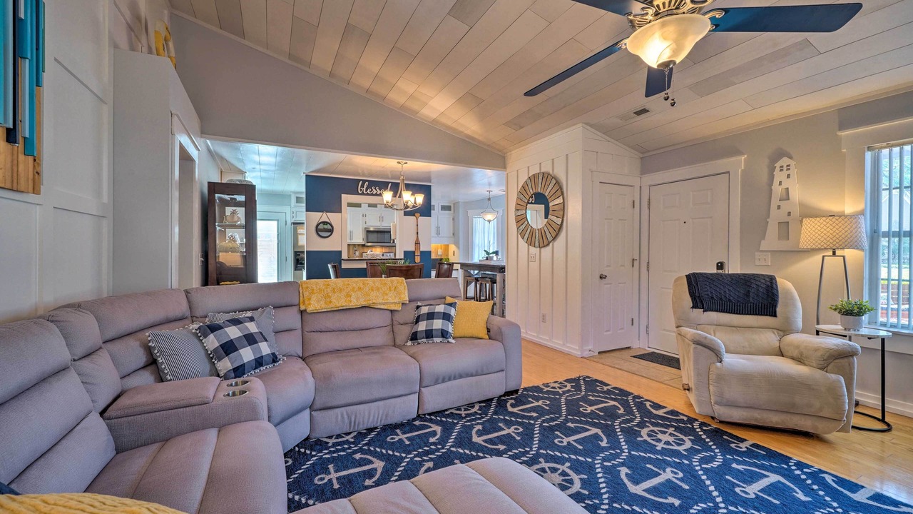 Photo of Livingroom in Myrtle Grove