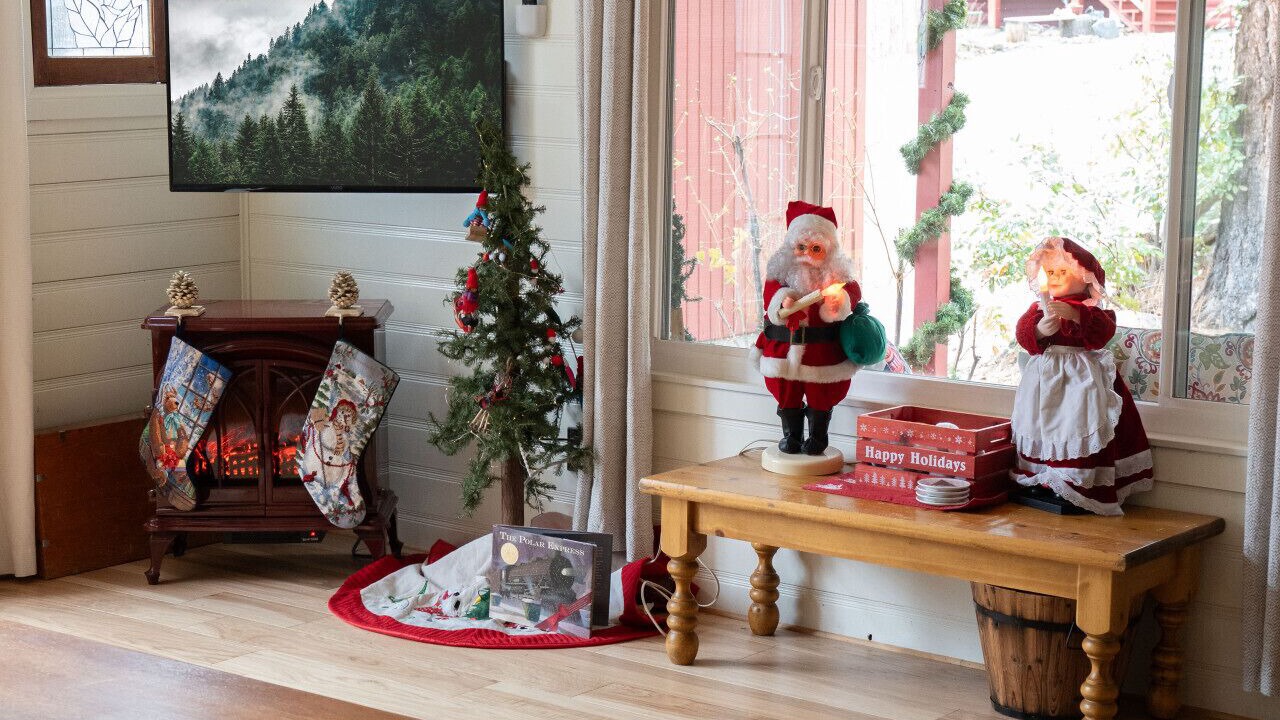 Photo of Livingroom in Wrightwood