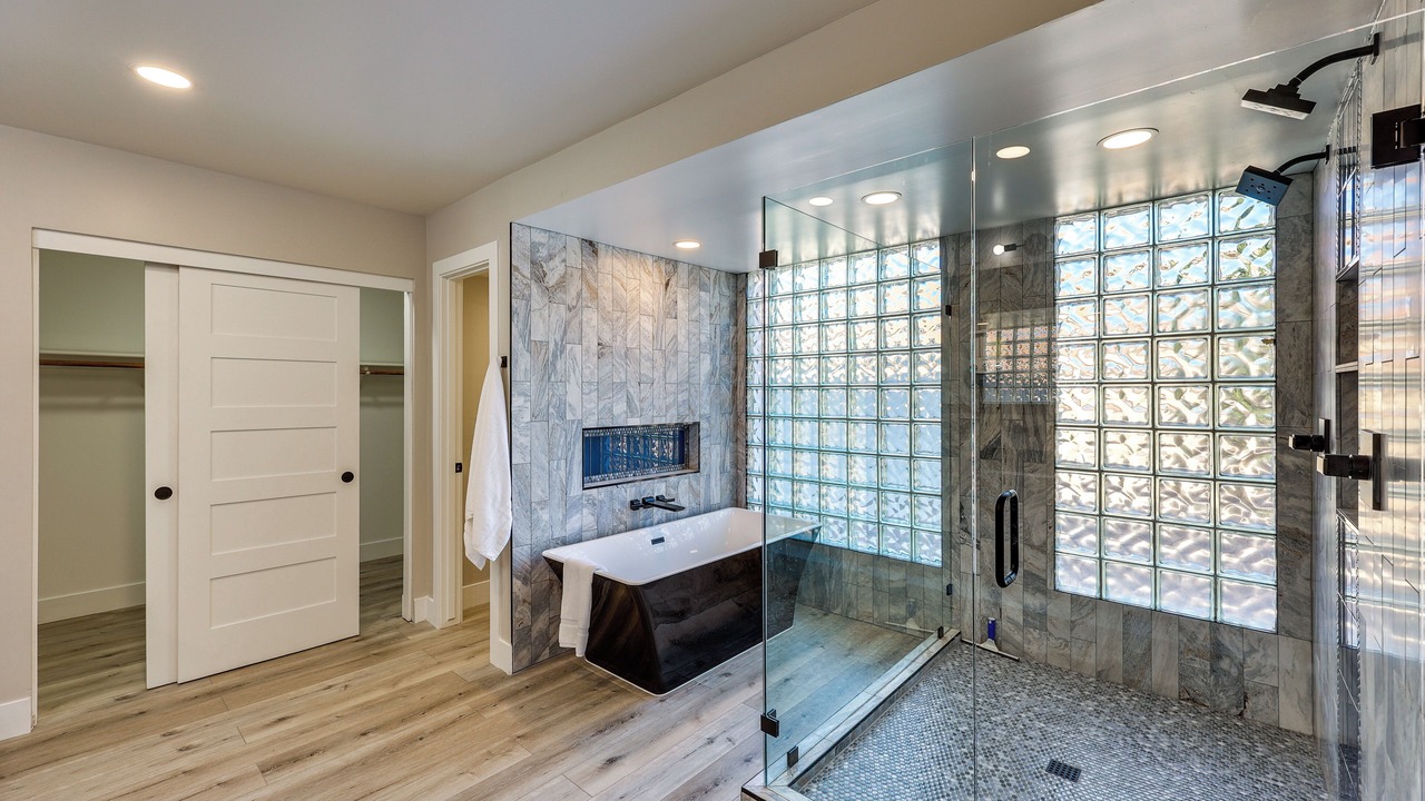 Photo of Bathroom in Central Scottsdale