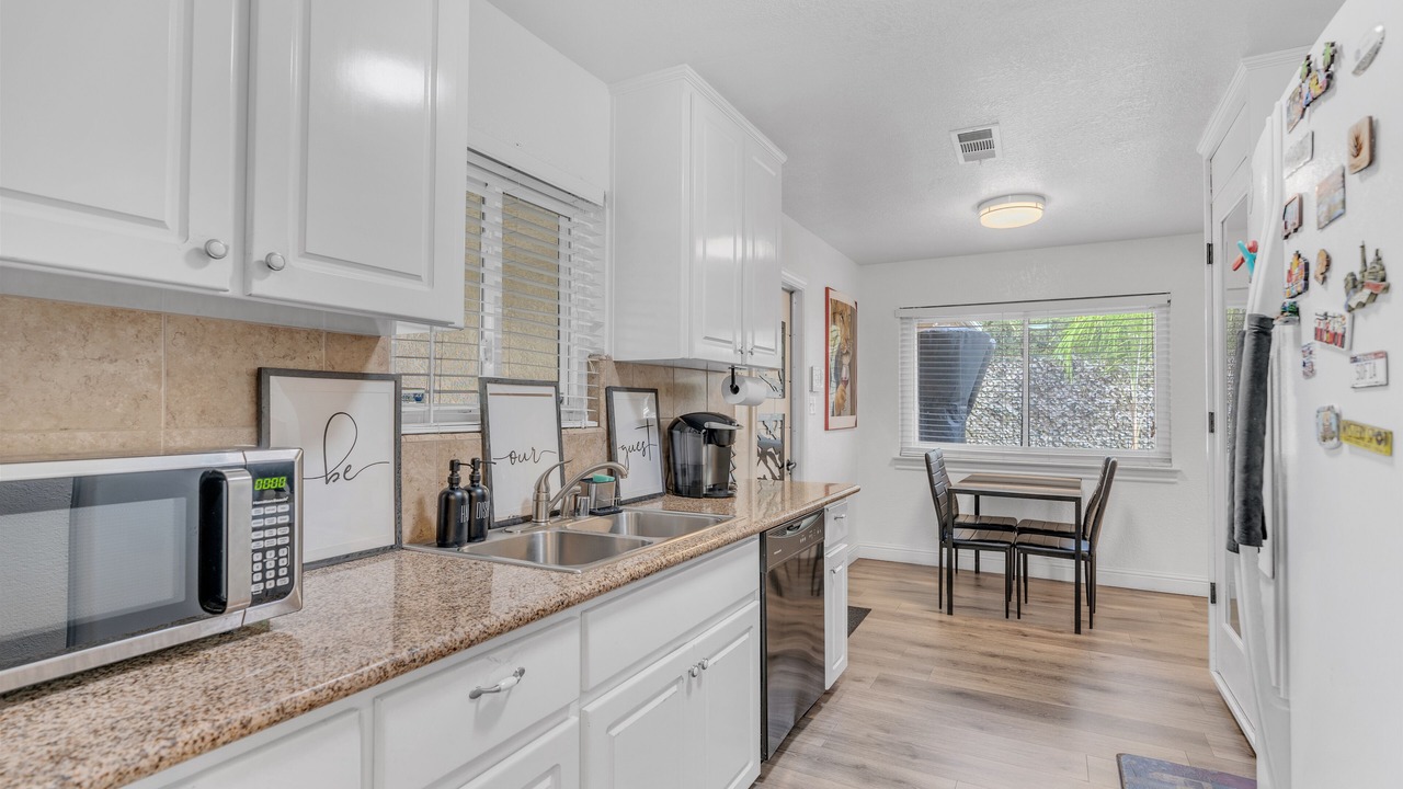 Photo of Kitchen in Raisin