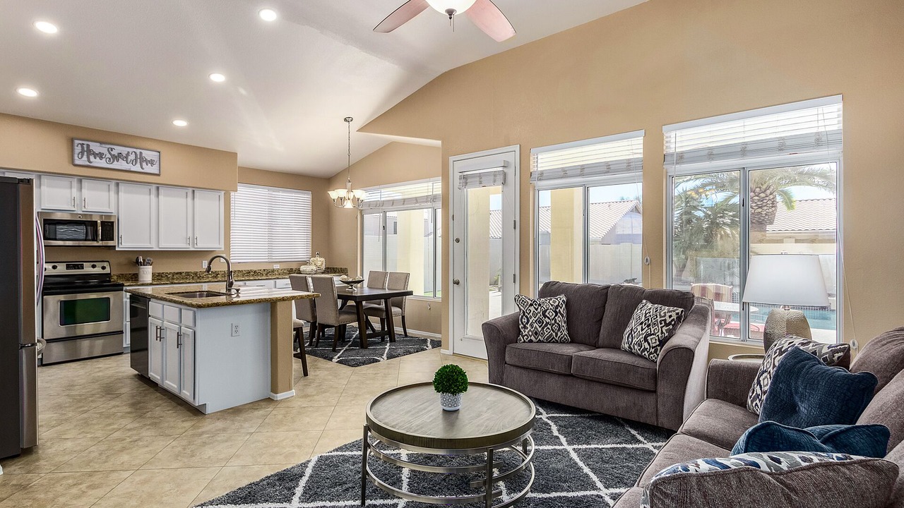 Photo of Livingroom in Hillcrest Ranch Homeowners