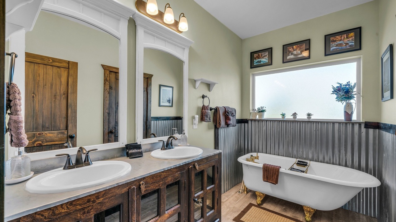 Photo of Bathroom in Orderville