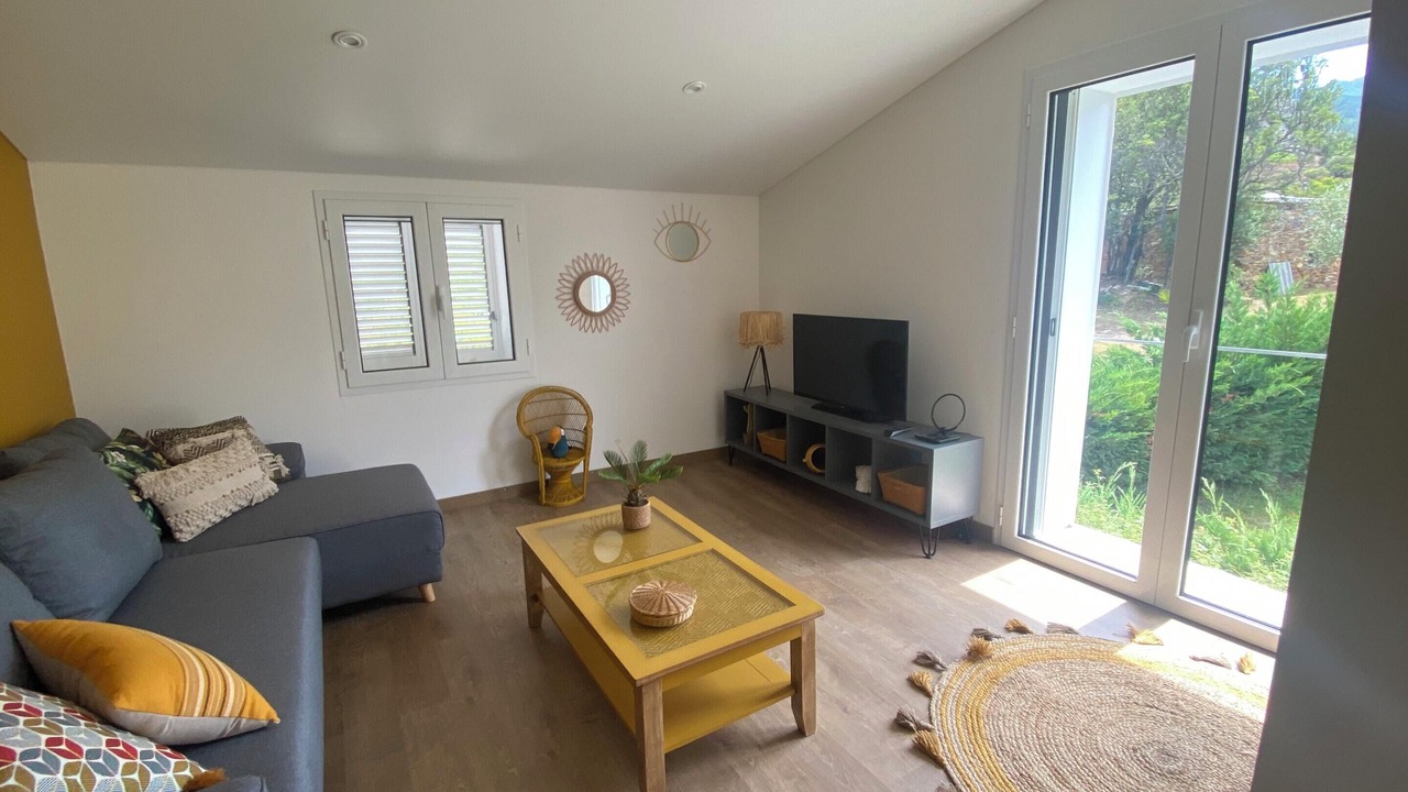 Photo of Livingroom in Santo-Pietro-di-Tenda
