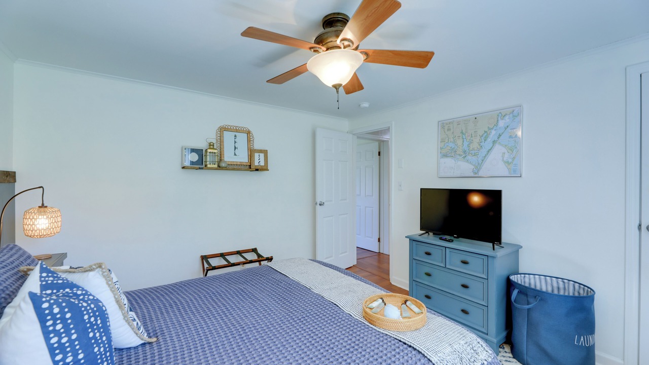 Photo of Bedroom in Harkers Island