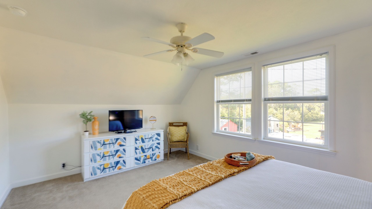 Photo of Bedroom in Harkers Island
