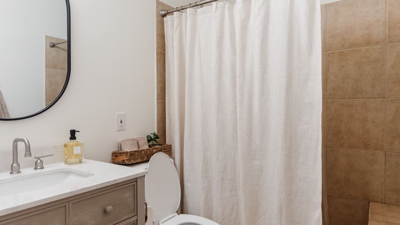 Photo of Bathroom in Campus Farm