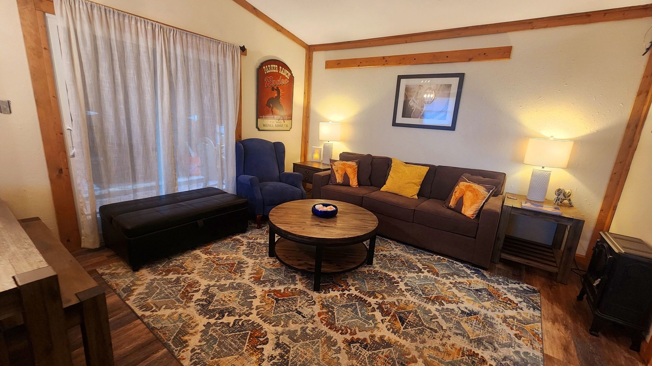 Photo of Livingroom in Kane County