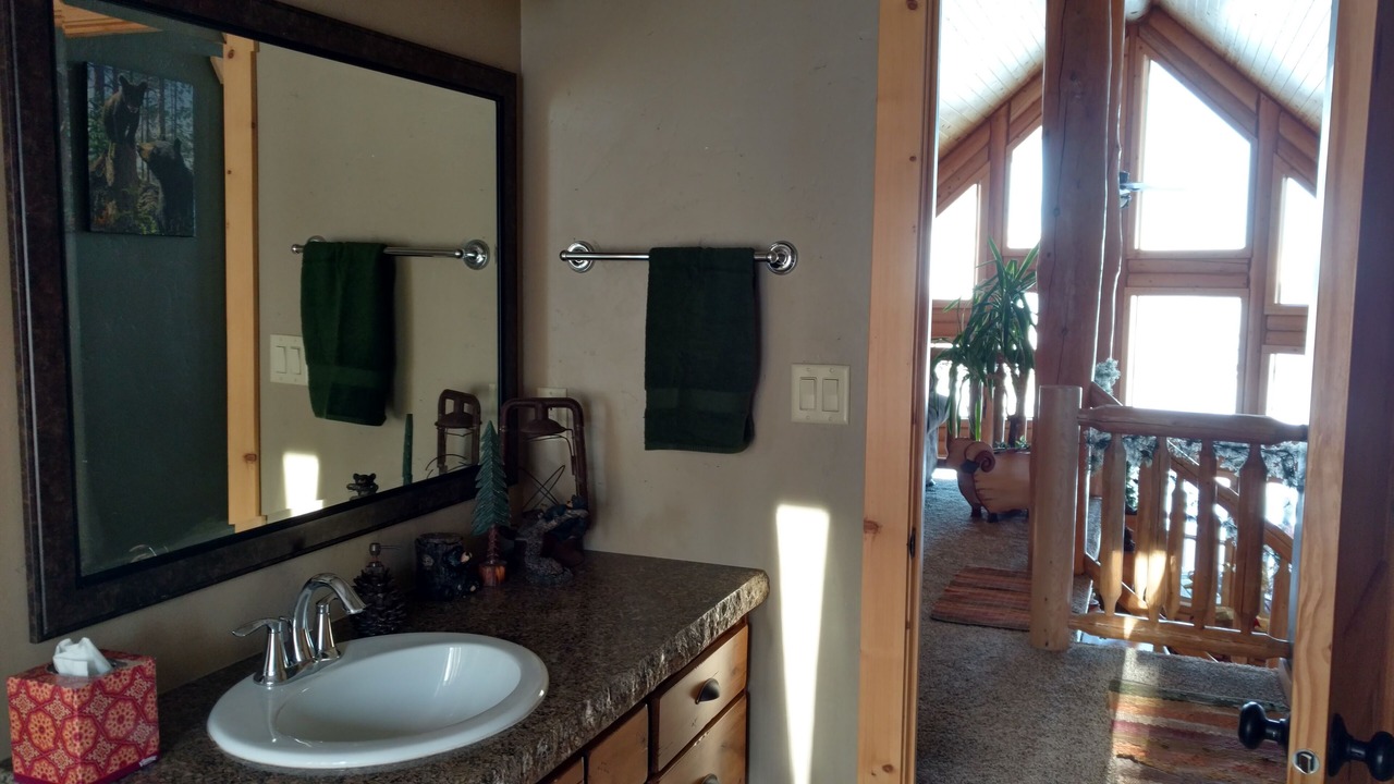 Photo of Bathroom in Thatcher