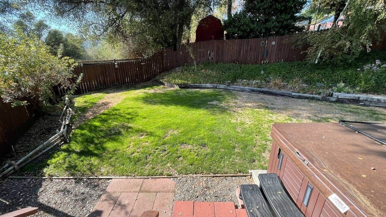 Photo of Patio Balcony in Yosemite Forks