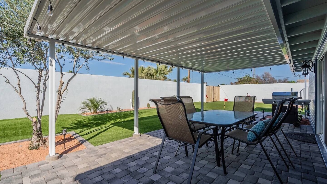 Photo of Outdoor in Papago Parkway