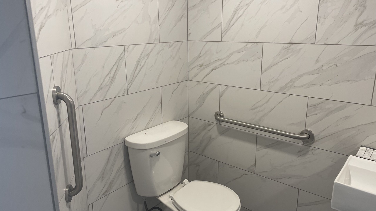 Photo of Bathroom in Chic's Beach