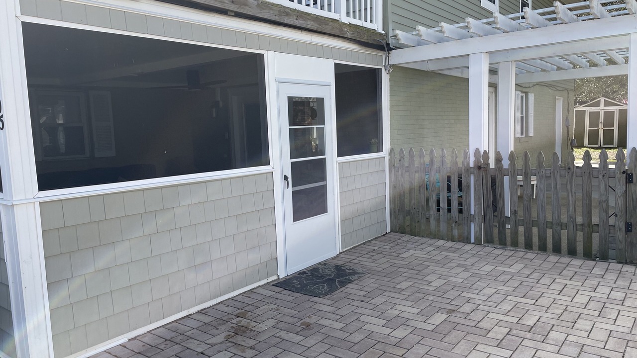 Photo of Outdoor in Chic's Beach