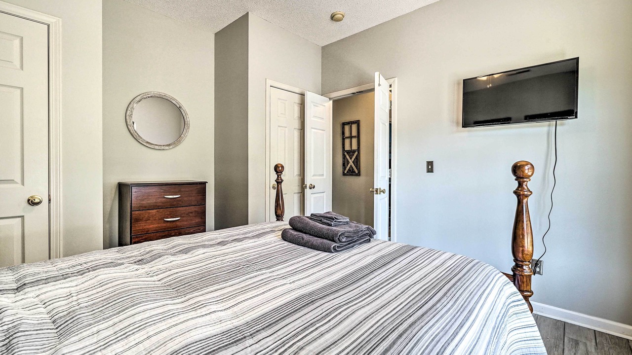 Photo of Bedroom in Murraysville