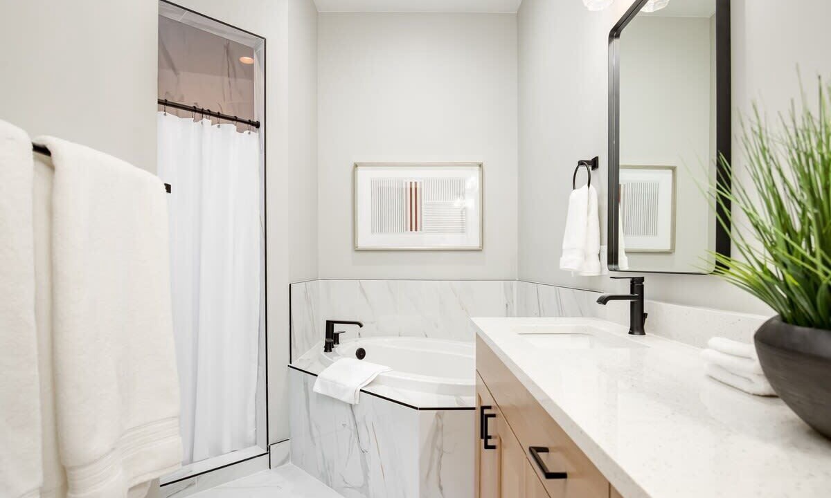 Photo of Bathroom in Hurricane