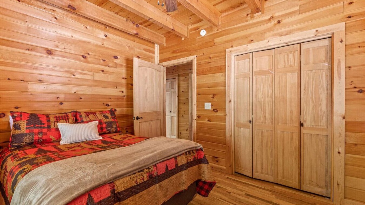 Photo of Bedroom in Means