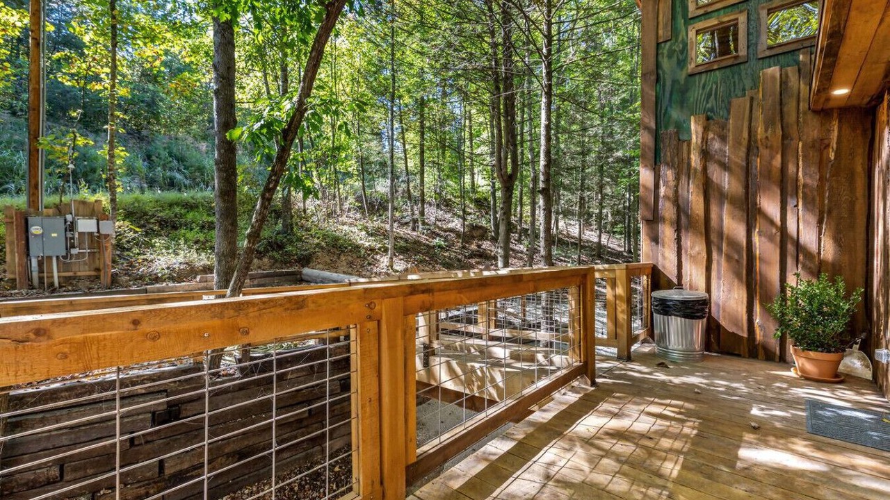 Photo of Patio Balcony in Rogers