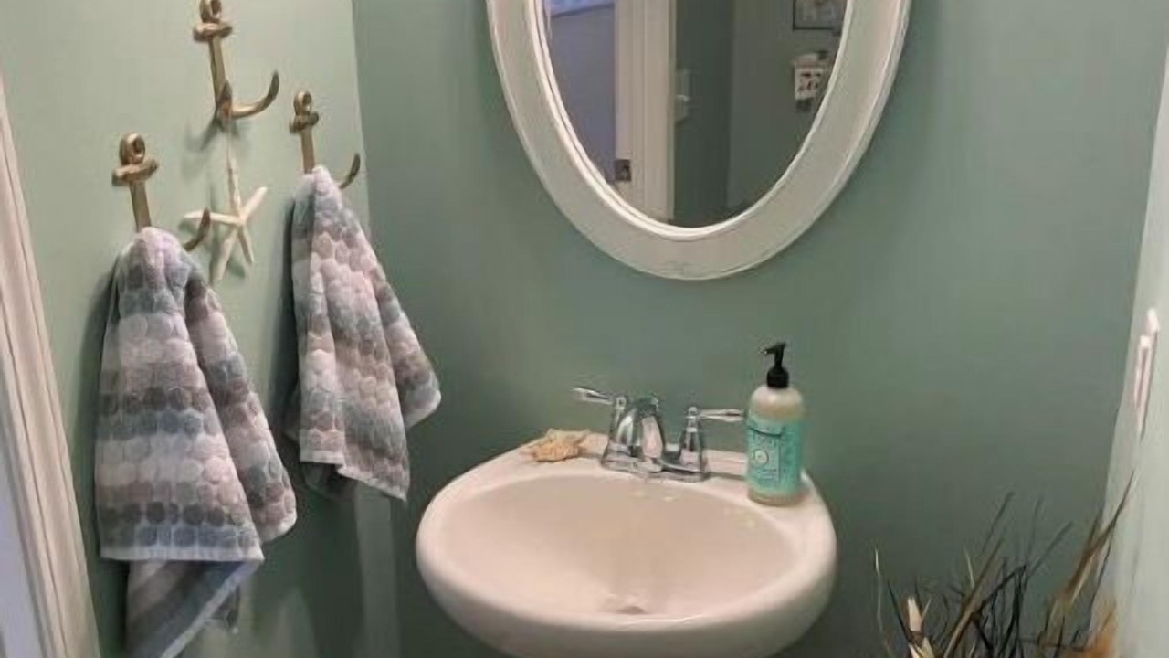 Photo of Bathroom in Murraysville