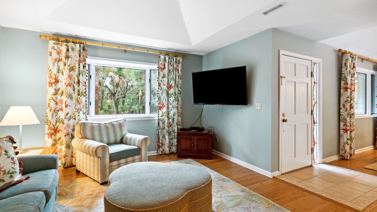 Photo of Livingroom in Vanderhorst Plantation