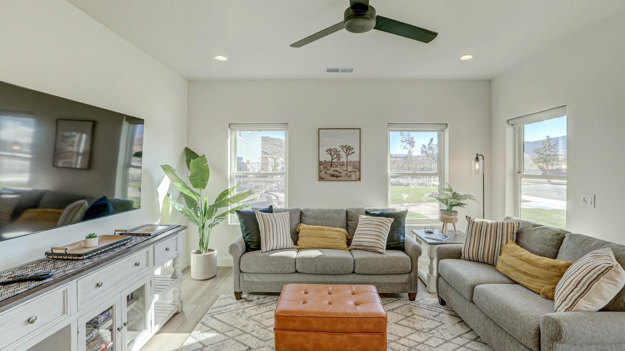 Photo of Livingroom in St. George