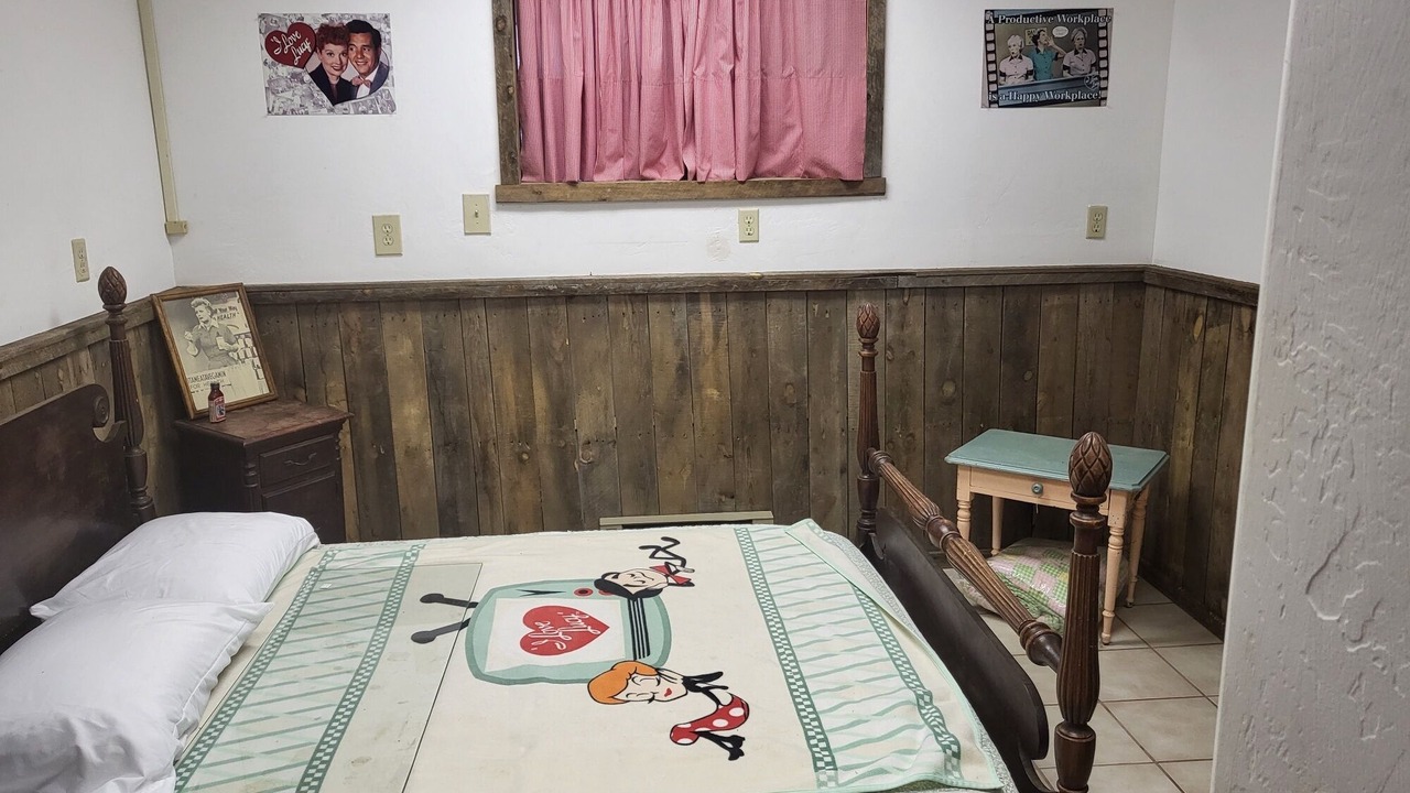 Photo of Bedroom in Yarnell
