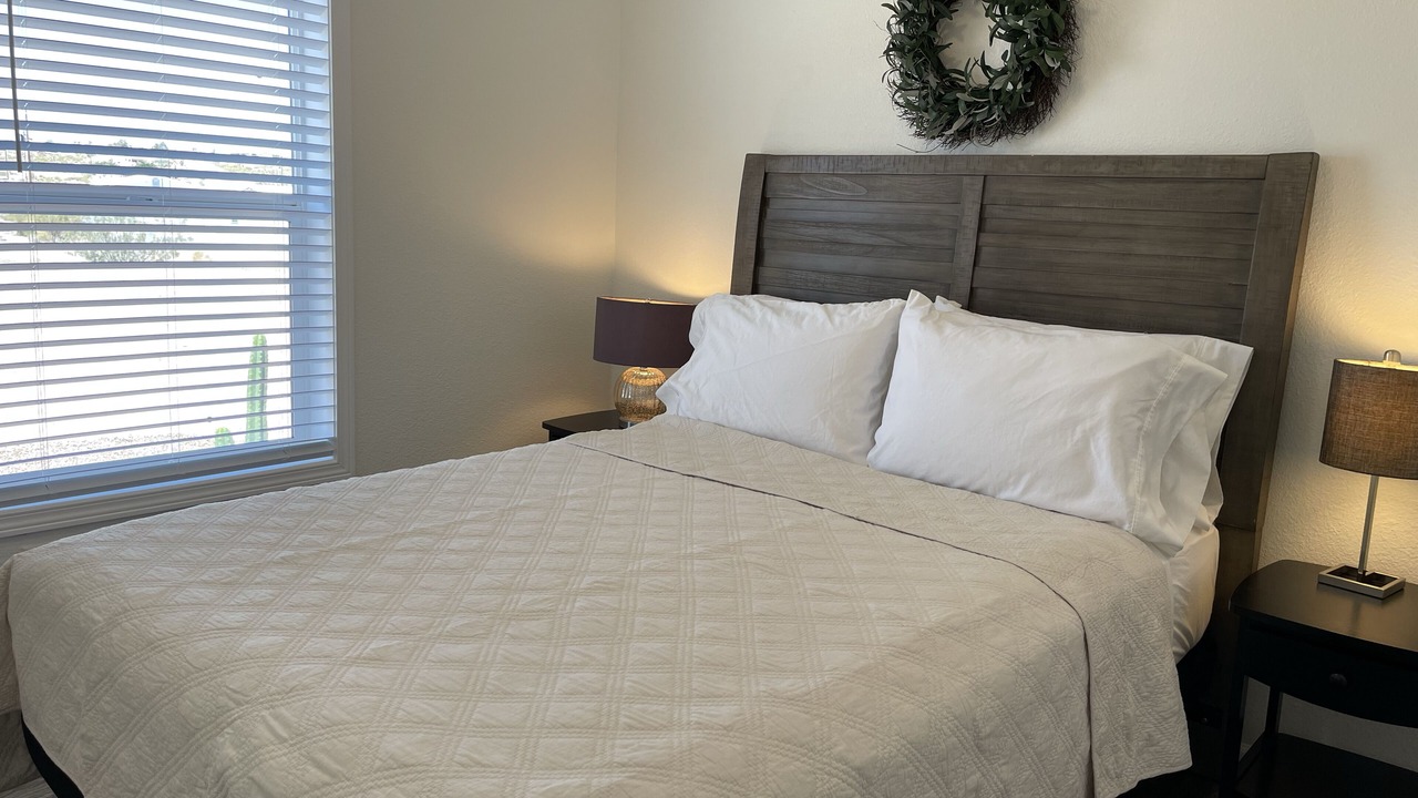 Photo of Bedroom in Meadview