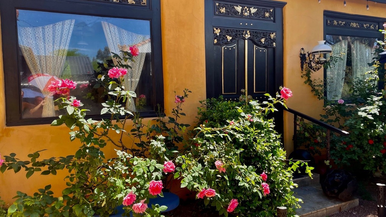 Photo of Outdoor in Broadmoor-Broadway
