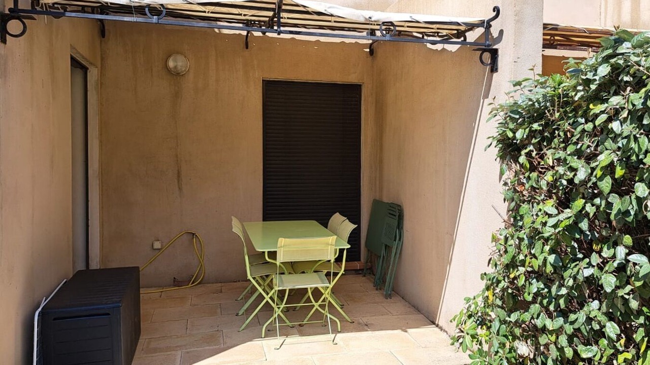 Photo of Outdoor in Lozari