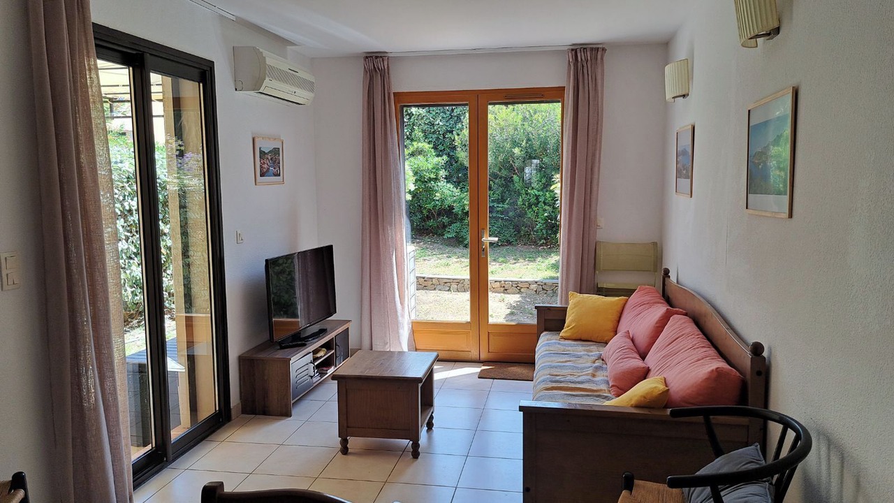Photo of Livingroom in Lozari