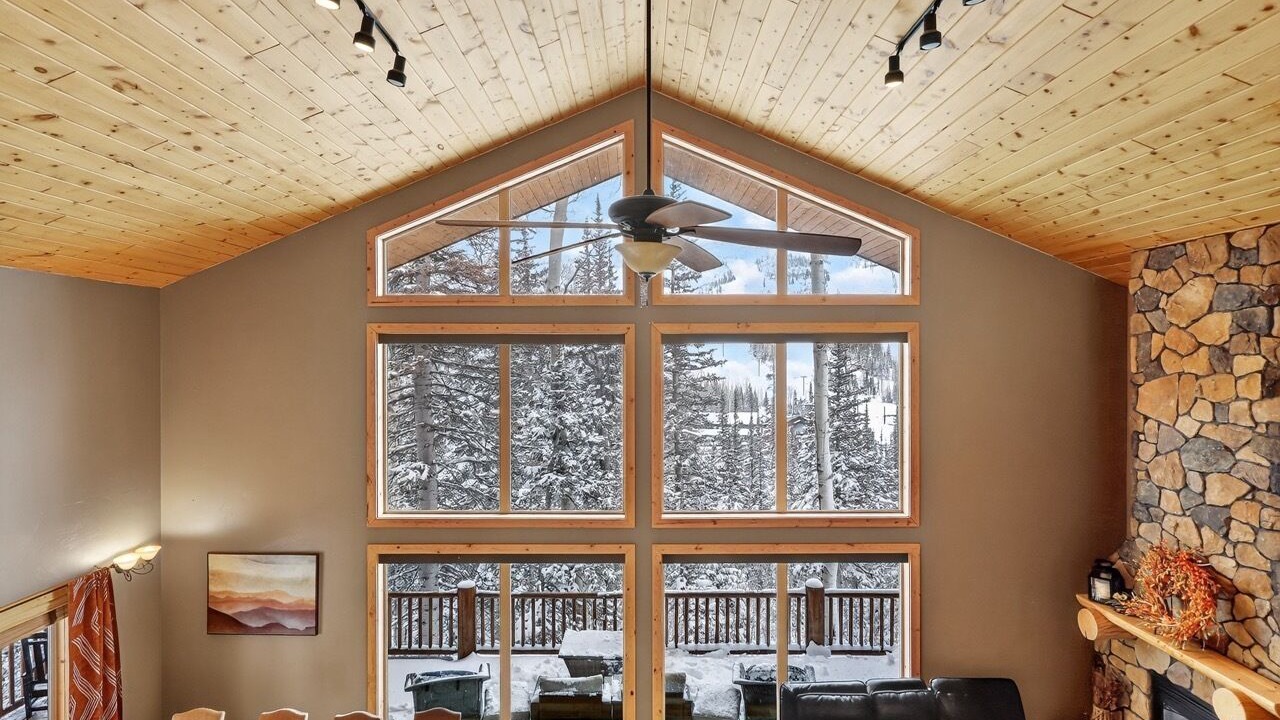 Photo of Livingroom in Brian Head