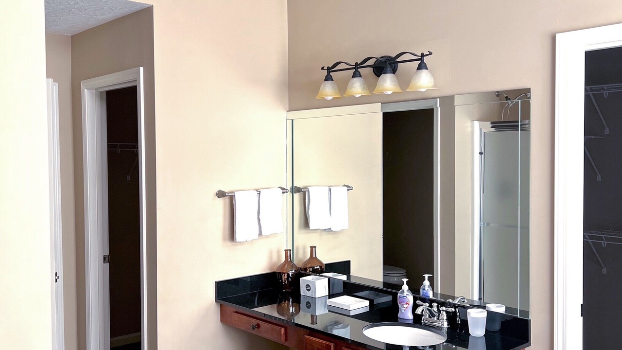 Photo of Bathroom in Masterson Station