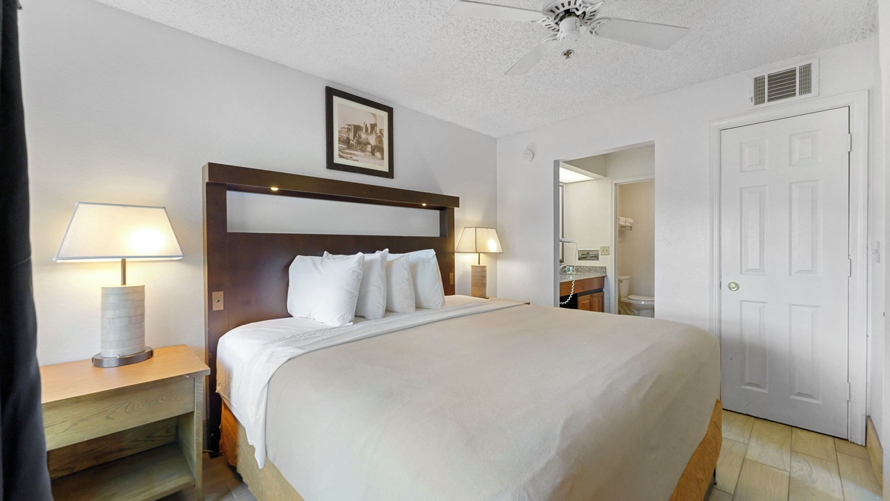Photo of Bedroom in Central Scottsdale
