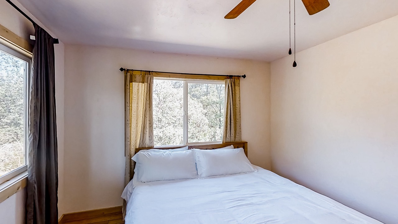 Photo of Bedroom in Cascadel Woods