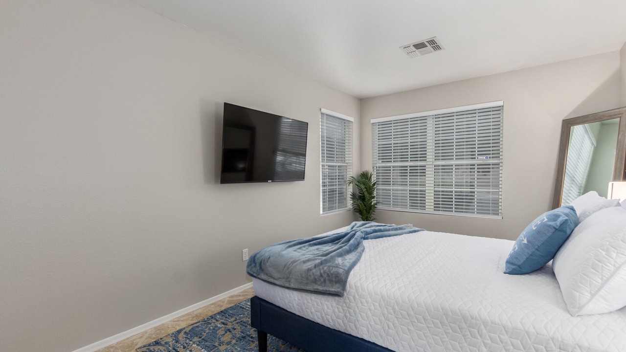 Photo of Bedroom in East Mesa