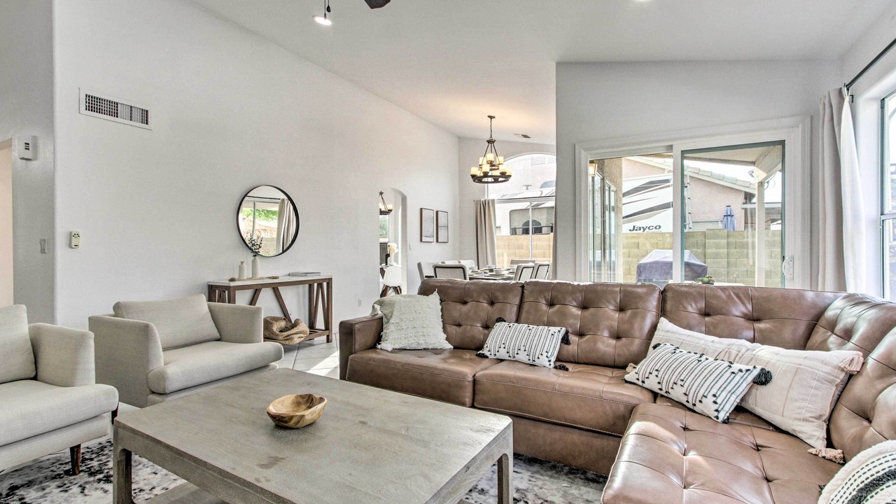 Photo of Livingroom in Chandler