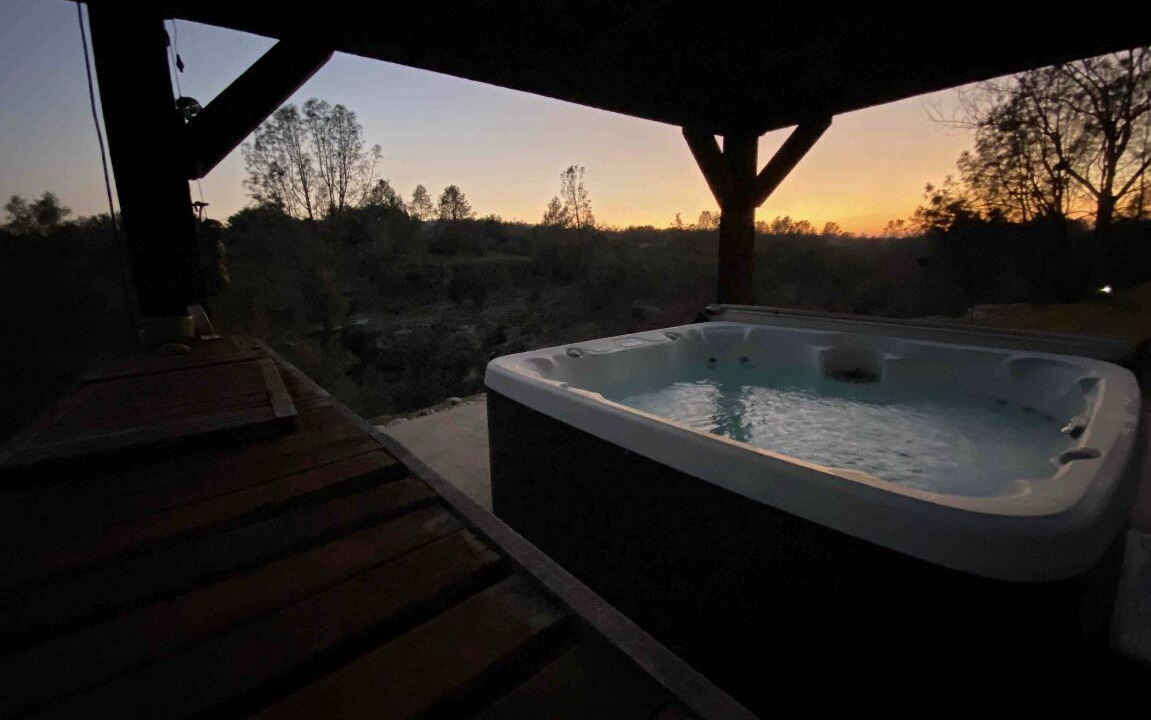 Photo of Patio Balcony in Yosemite Lakes
