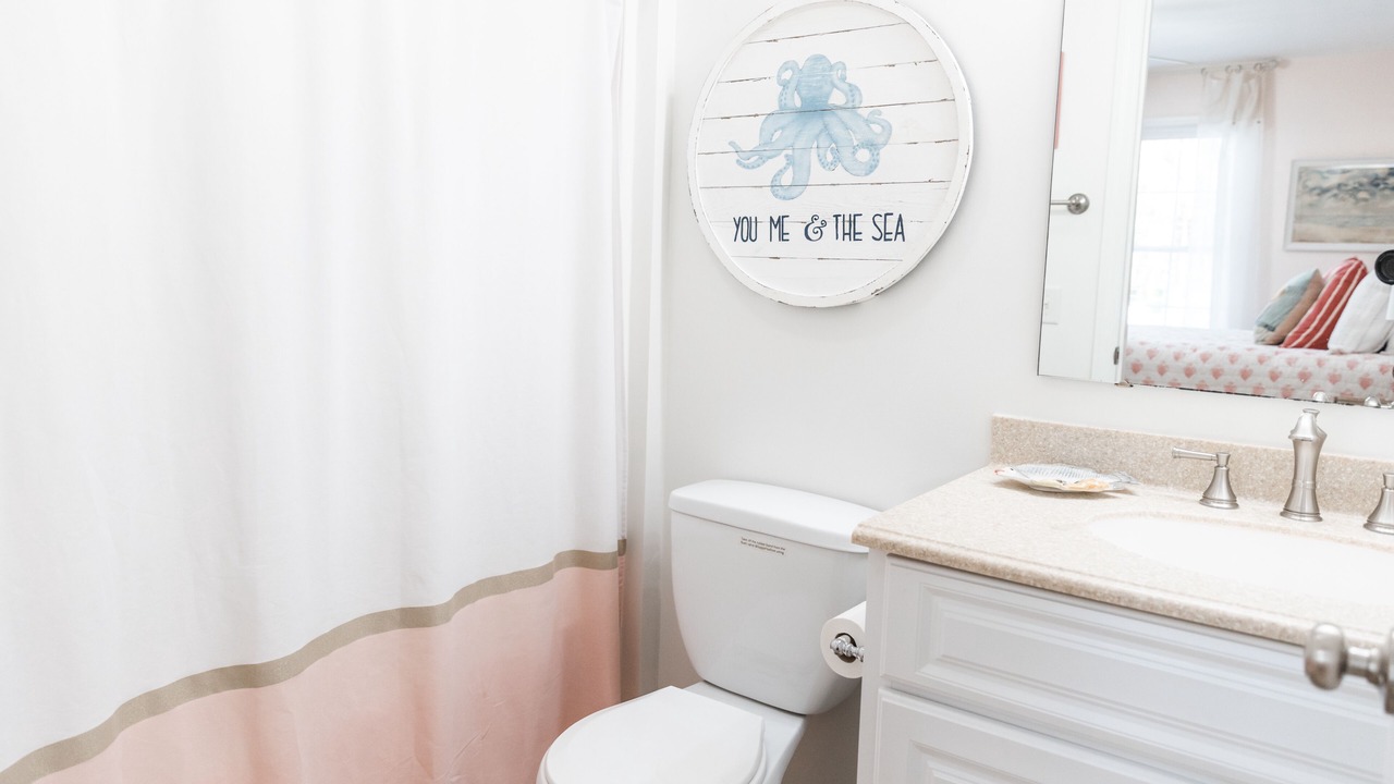 Photo of Bathroom in Ocean Ridge