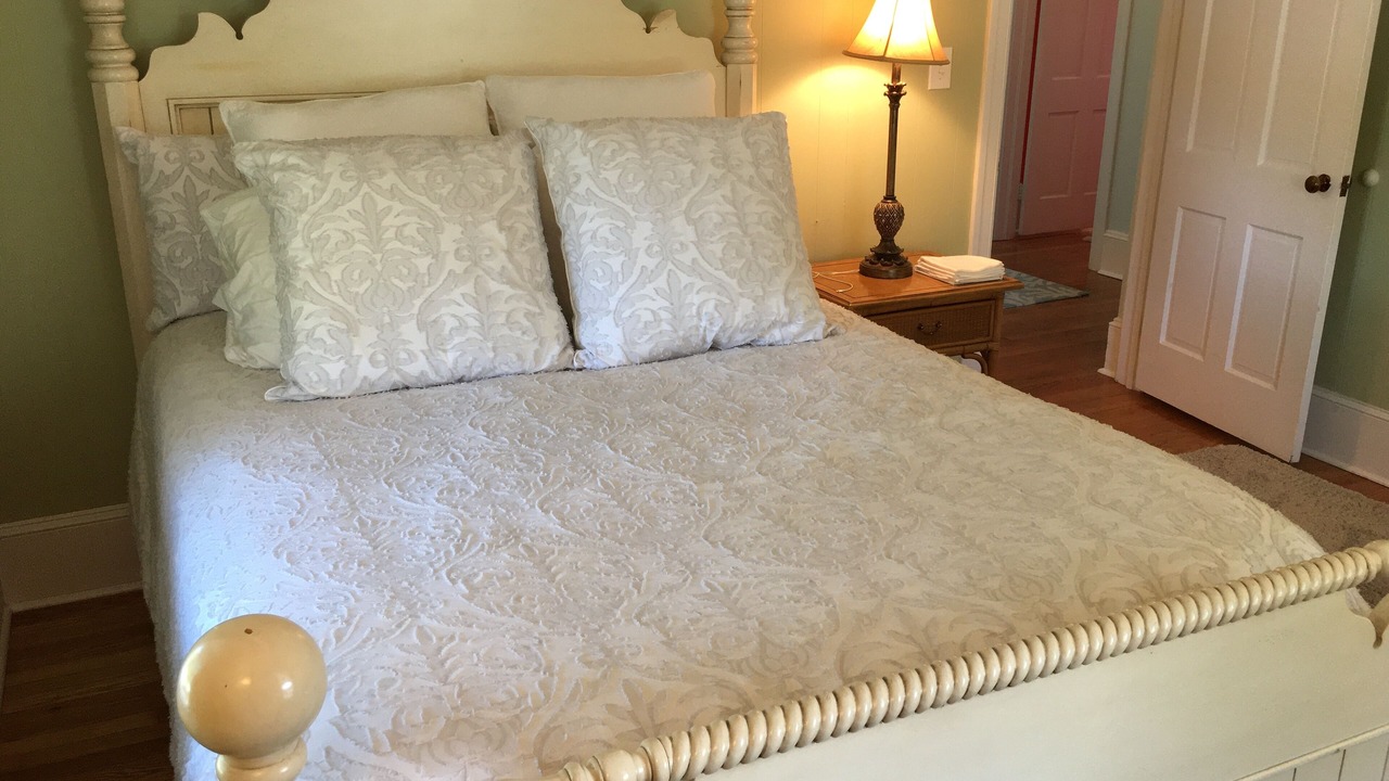 Photo of Bedroom in South Harbor Island