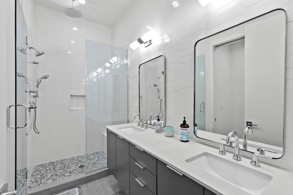 Photo of Bathroom in Arts District