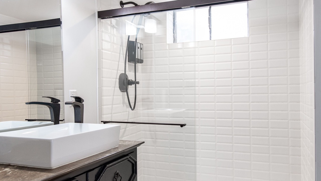 Photo of Bathroom in Iroquois