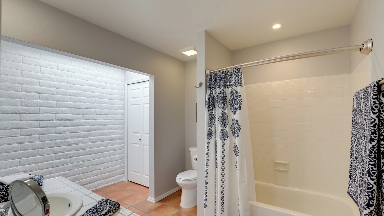 Photo of Bathroom in Catalina Del Rey