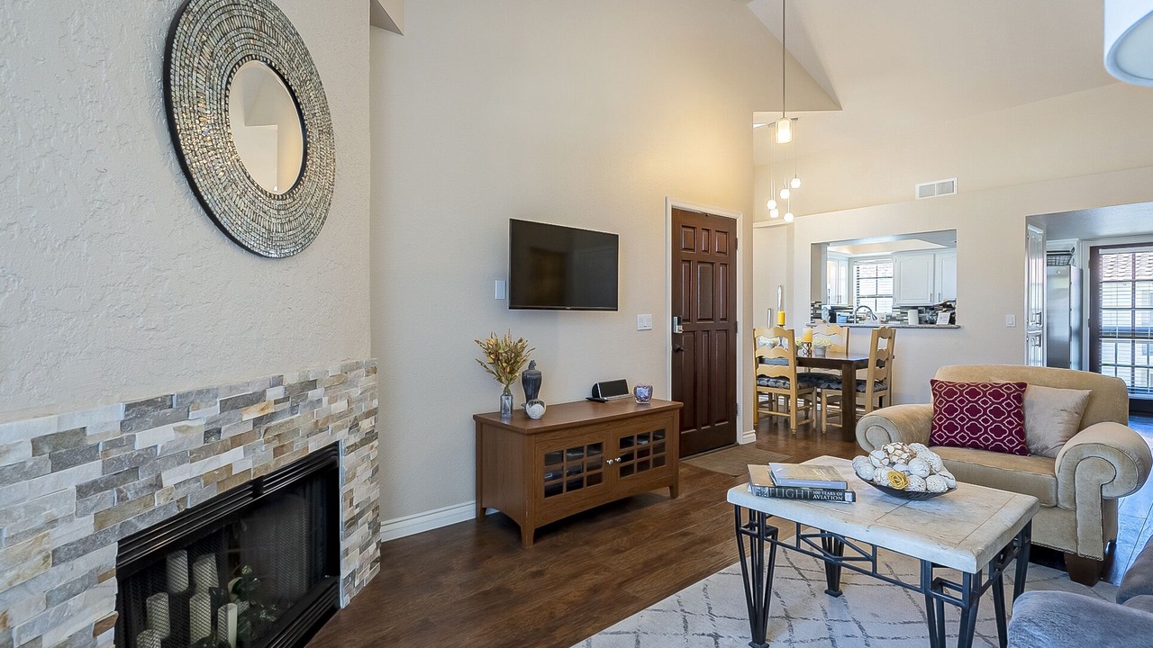 Photo of Livingroom in Central Scottsdale