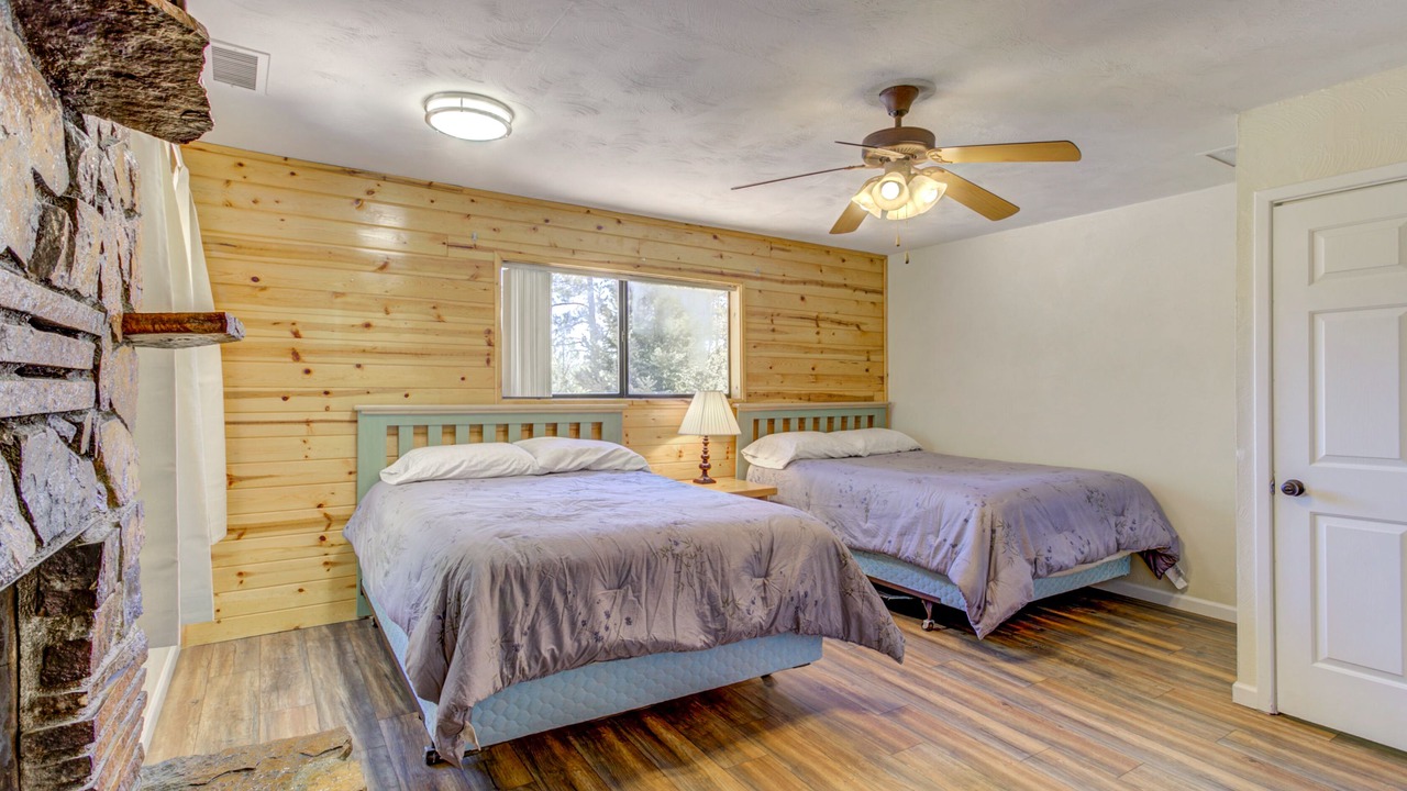 Photo of Bedroom in Christopher Creek