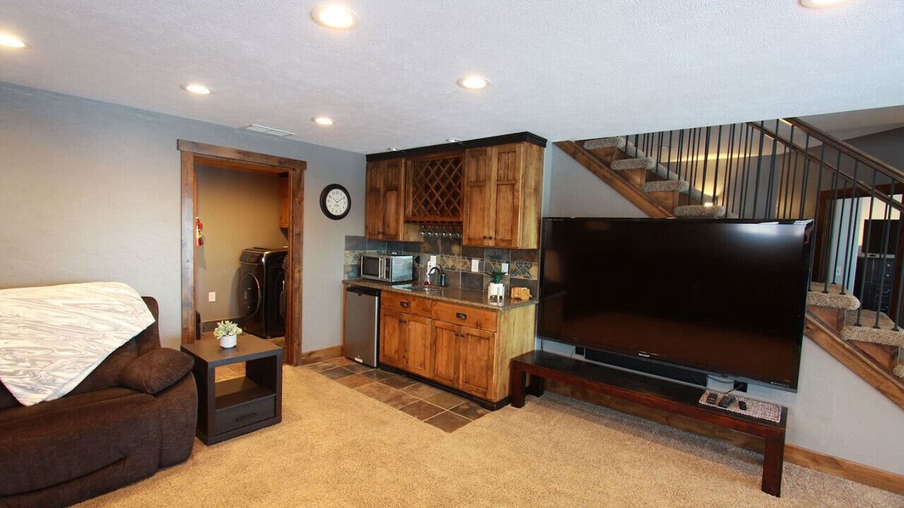 Photo of Livingroom in Colbert