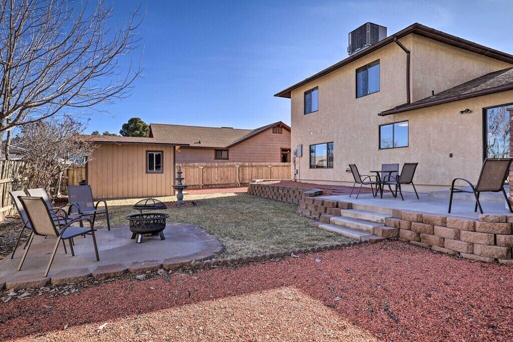 Photo of Outdoor in Page