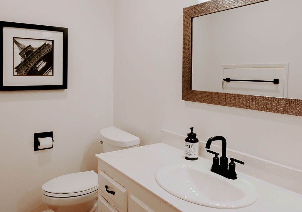 Photo of Bathroom in Vandenberg Village