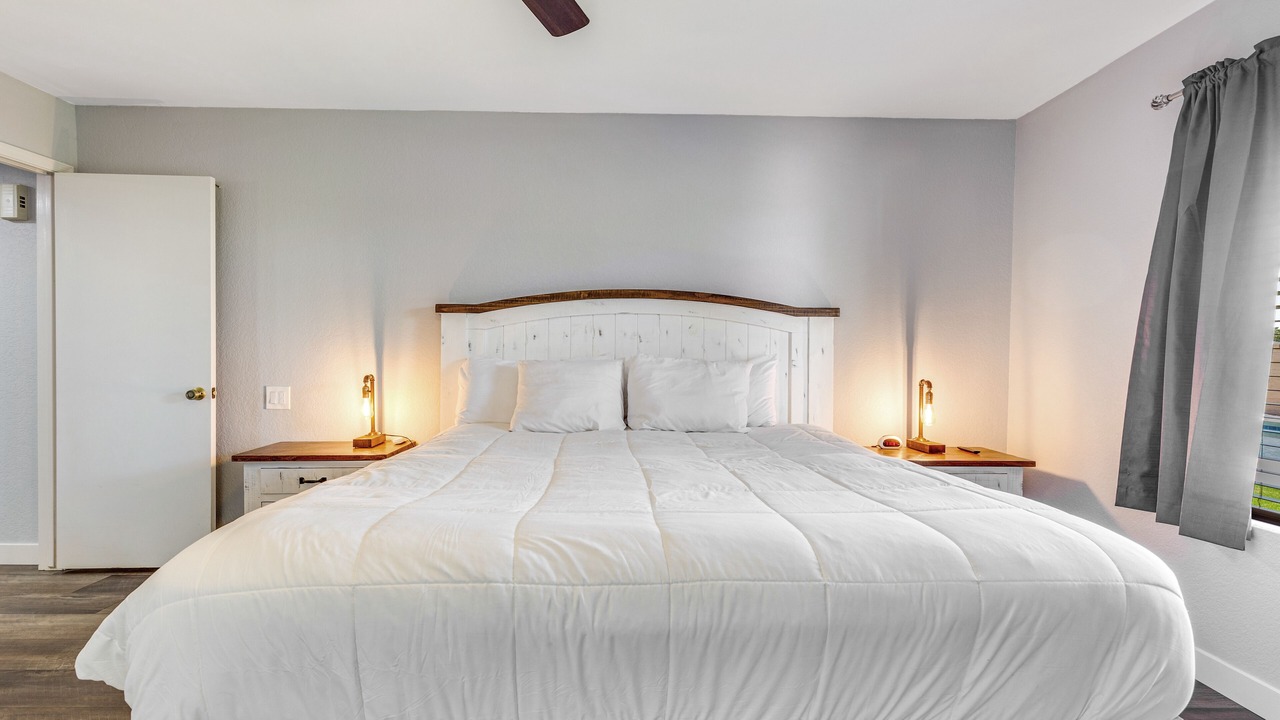 Photo of Bedroom in Alta Mesa Community Association