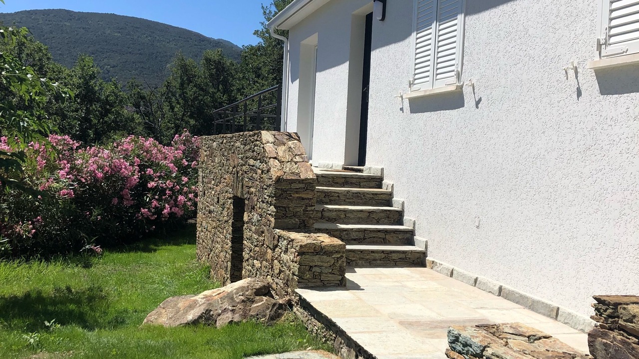 Photo of Outdoor in Murato