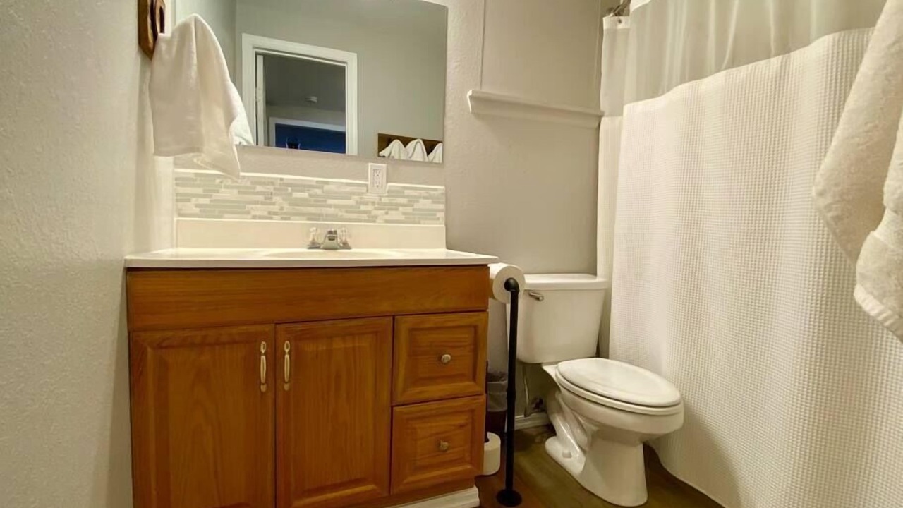 Photo of Bathroom in Glenwood
