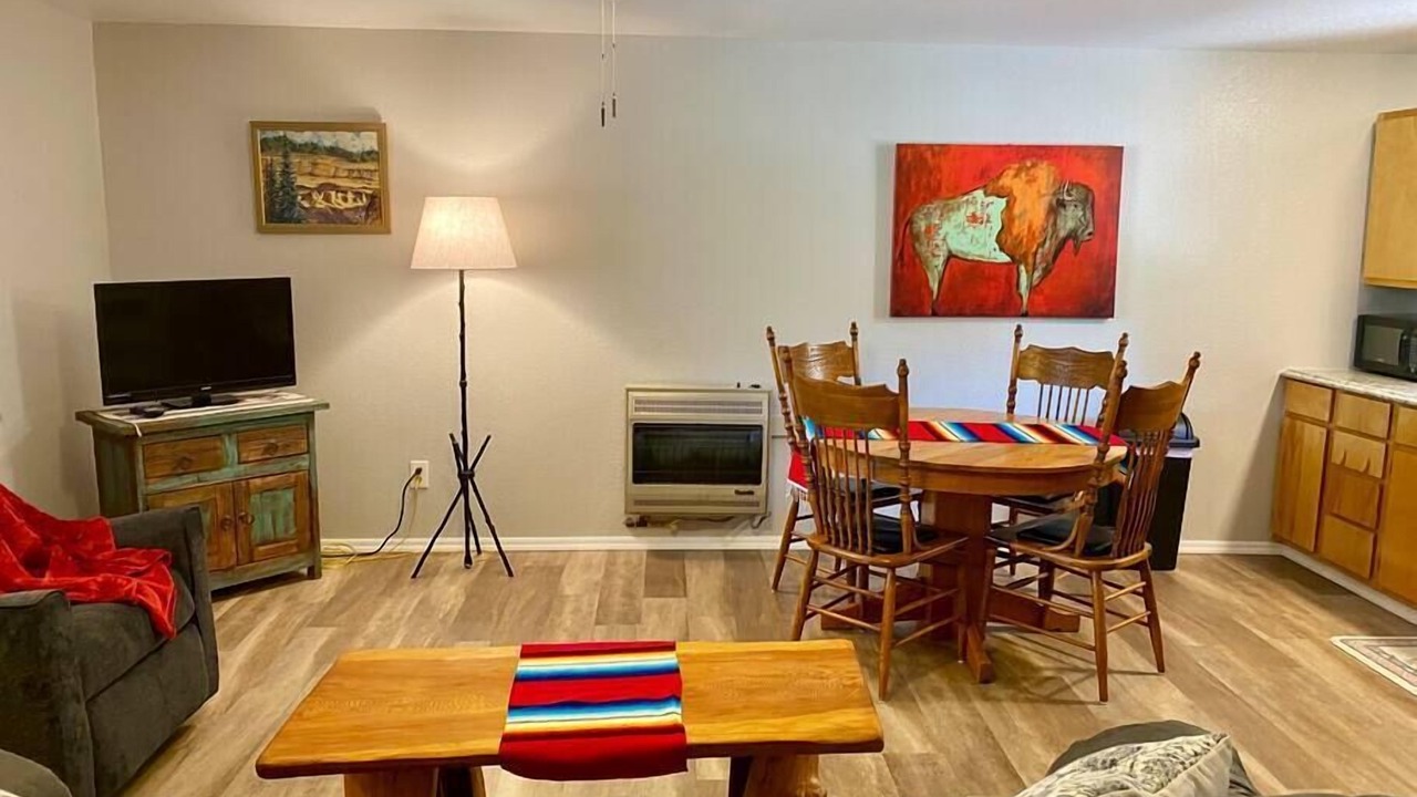 Photo of Bedroom in Glenwood